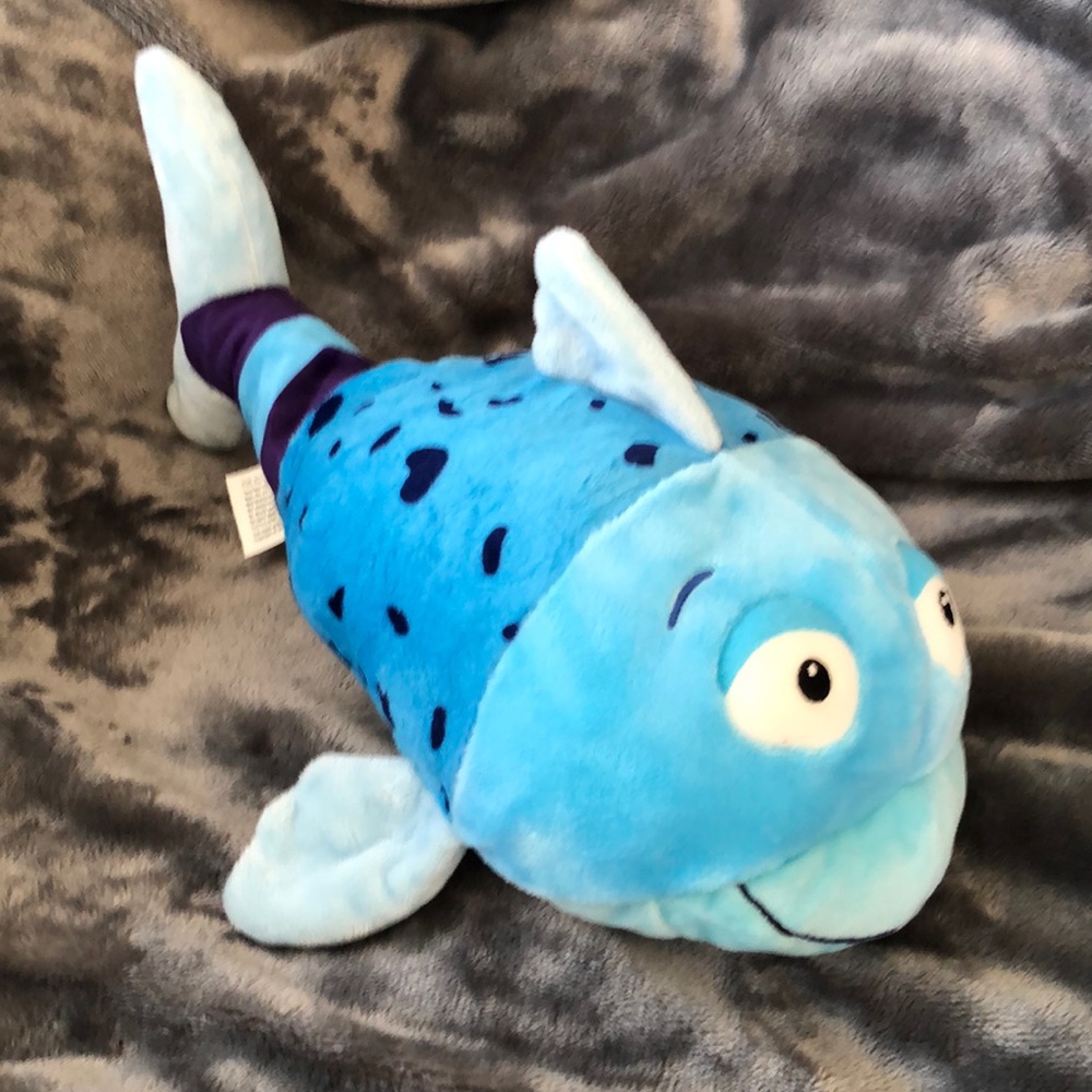 Kohls Cares Pout Pout fish plush